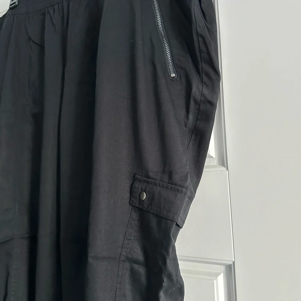 Lane Bryant women’s plus size 22W/24W dressy Black Cargo jogger Pants - Picture 3 of 11